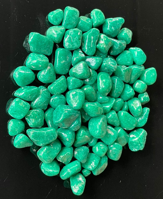 Light Green Pebbles " Gravel " 1-2cm Dubai
